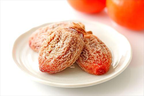 おはようございます。, 天日干, 干し柿, 冷凍にむけて, ラップマキマキ, 冷凍しておくと, 半解凍が最高においしー, 福島の今を語る人, 講演会,大阪吹田高校３６0名の皆様に会うため , 本日伊丹空港へ, 富士山🗻最高の, 眺め, ここに, いれることに,感謝いっぱいありがとうございます！,福島を語る人,大阪吹田高校 ,冷凍干し柿,農家の手作り,富士山,