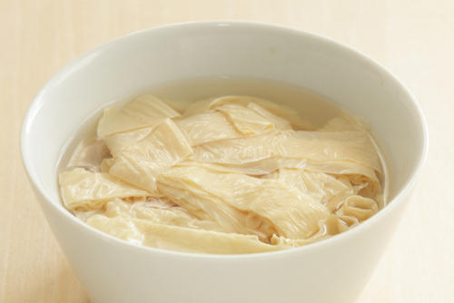 鍋に豆乳を投入して「ぼっち湯葉」を楽しんで豆乳鍋でシメる オトコ中村の面倒で楽しい休日メシ- メシ通ホットペッパーグルメ