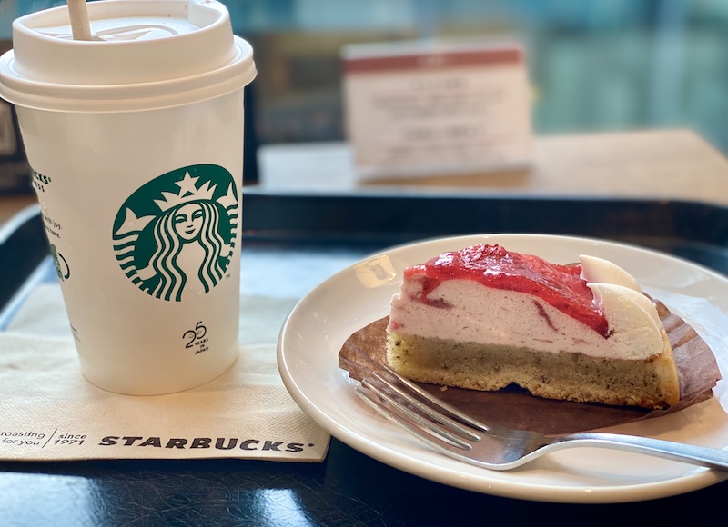 オススメ スタバとBAKEがコラボした「チーズタルト」が絶品だって知ってた？ スタバのコーヒーと抜群に合います♪Pouch ポーチ