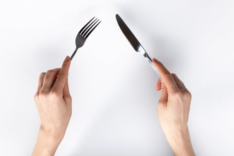 食べ跡が見える？カトラリーレストがある時こそ食べ方を美しく - 隠れキラリ！テーブルマナーde大人磨き女子磨き