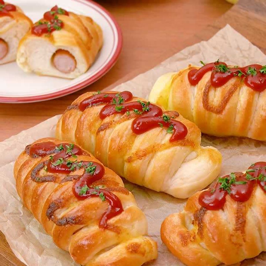 編み込み模様のウインナーロールパンの作り方♡How to make sausage bread rolls. 惣菜パン- YouTube