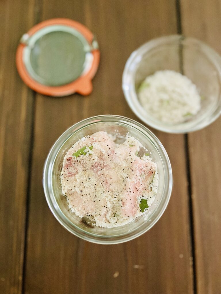 スライスしてあるので、料理に便利！ ブナの木で燻した塩漬け豚バラ肉のベーコンステーキ 約200g 4枚冷凍すべての商品Charcuterie Koide シャルキュトゥリ・コイデ