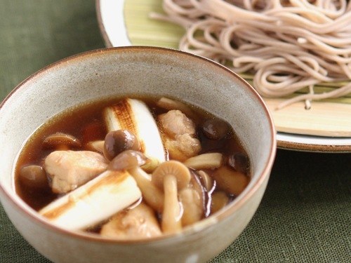 きのこたっぷり！鶏ごぼう汁