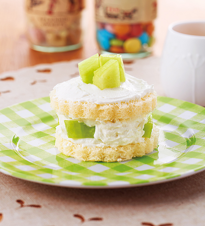 バター・牛乳不使用★材料3つ★簡単カップケーキ