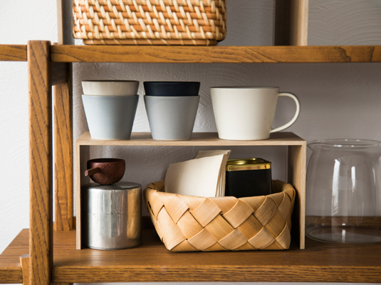 キッチン収納 ガラス戸 見せる収納 フラップ扉 キッチンボード 食器棚 レンジ台 炊飯器 コーヒーポット 2口コンセント 調味料棚 S字フック付きキッチン 幅80 : ワンダフルマートヤフー店 - 通販 - Yahoo!ショッピング