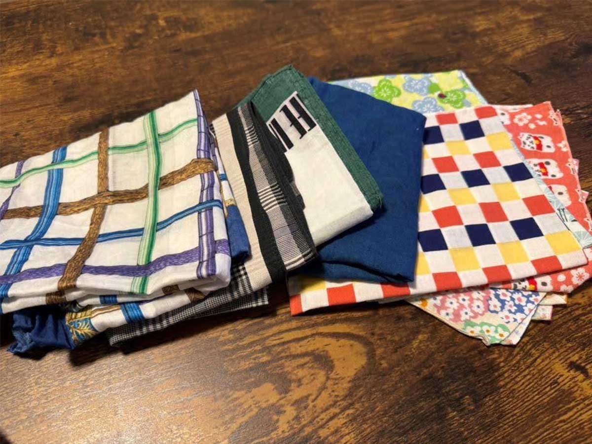 ハンカチのカーテンろまんうさちゃん