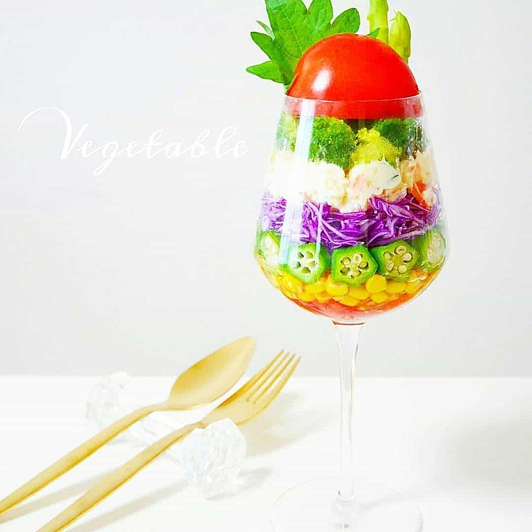 デザインの良さは味に比例！？パフェの盛り付けデザインデザインのコト