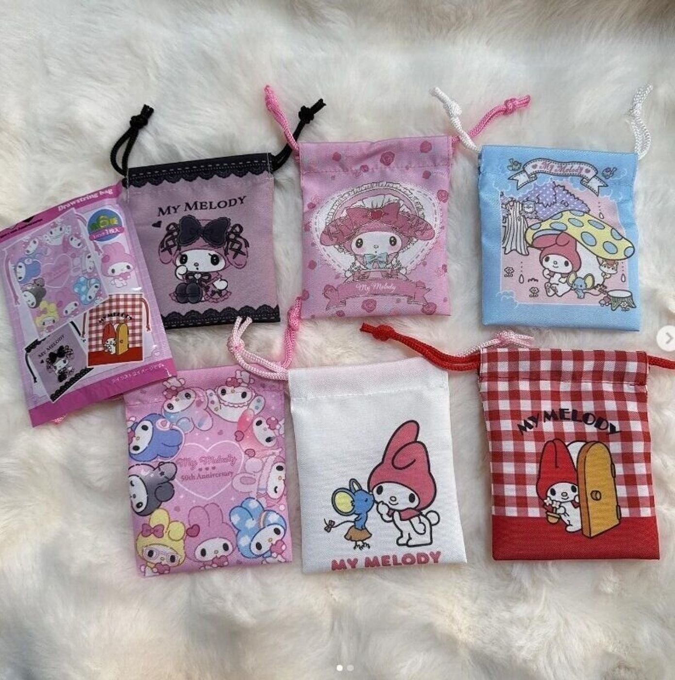 メロディーちゃん、クロミちゃんがお出迎えの サンリオショップ😊💕💕 可愛い😍 ピアノちゃんもグッズありました😉🎀サンリオサンリオキャラクターズマイメロマイメロディピアノちゃん可愛いサンリオショップ ハイテックCコレト ケース マイメロ マイ