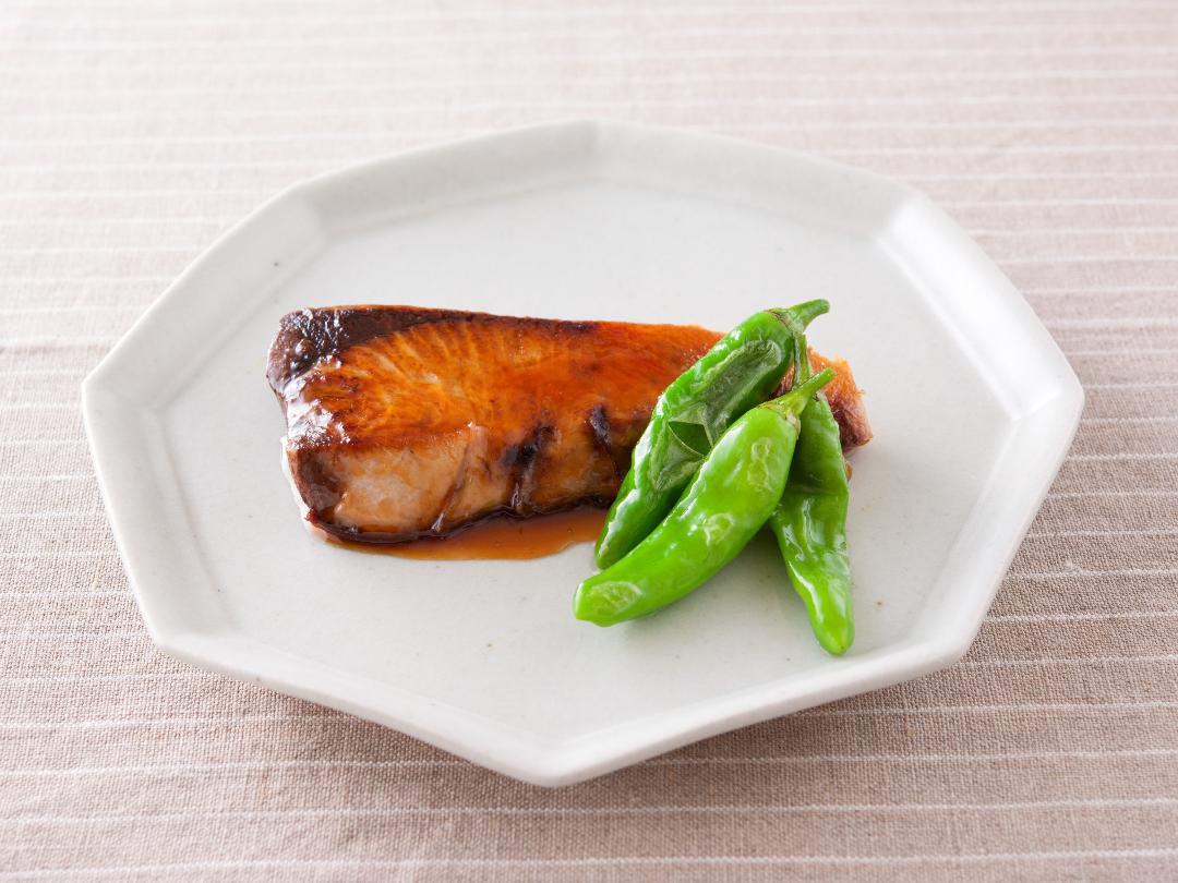 臭みが気にならない♡ぶりのめんつゆバターソテー レシピ・作り方クラシル