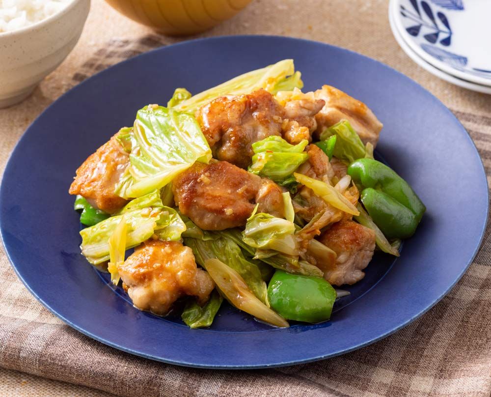 鶏肉とキャベツのガリバタ炒め：だしつゆレシピ：寿がきやオリジナルレシピ集：寿がきや食品