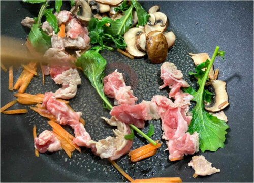 コストコ オーガニックブラウンマッシュルーム カナダ産の新鮮なマッシュルームはオーガニック商品です