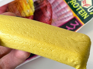 プロテインバー チョコチップ ヘーゼルナッツ 10本 菓子 お菓子の通販 by ♥ちょこ♥ラクマ