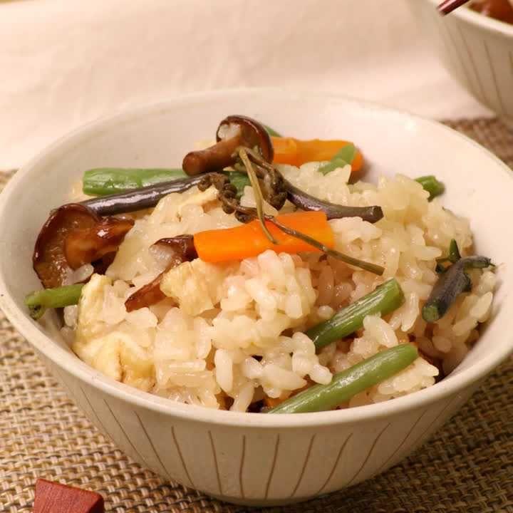 炊飯器で簡単「もち米の炊き方」。水加減や浸水時間の目安も