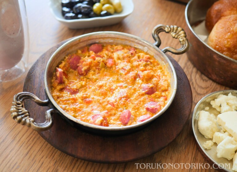 卵とトルコ料理ほうれん草トルコ語の名前イスパナクリユムルタ - おやつのストックフォトや画像を多数ご用意 - おやつ, オムレツ, オーガニック -iStock