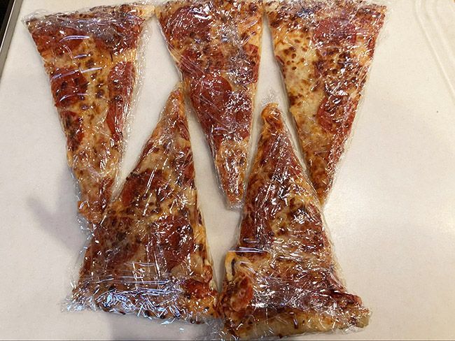 コストコピザ 冷凍！これでフードコートホールピザもお持ち帰りOK☆ - 選びながら生きていく☆