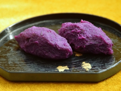 紫いもの焼きもち