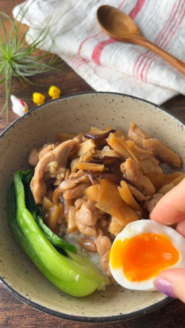 鶏肉で作る魯肉飯クラシル