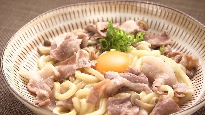 すき焼き風煮込みうどん