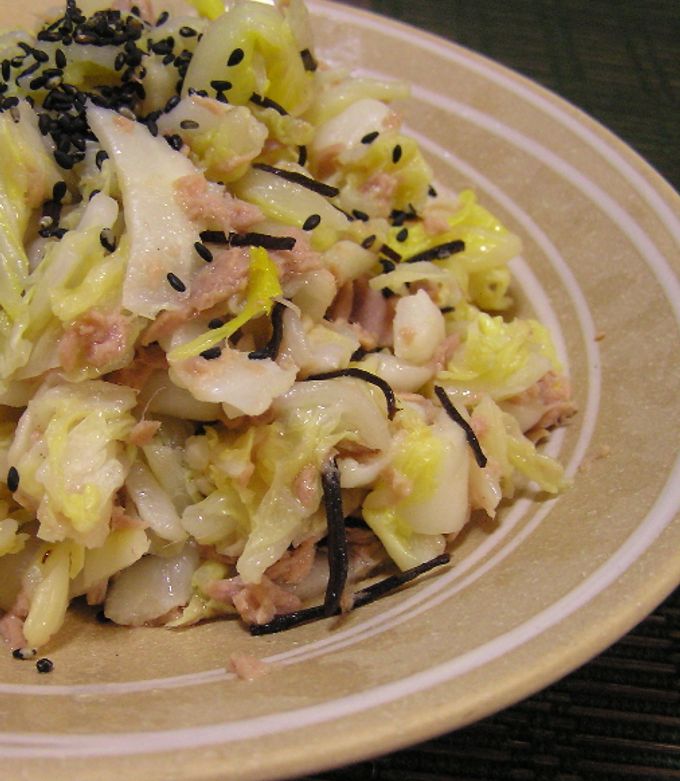 白菜1玉」なんて余裕で消える!? 和田明日香さん 「箸が止まら〜ん」めちゃウマな食べ方!爆速で感謝ヨムーノ