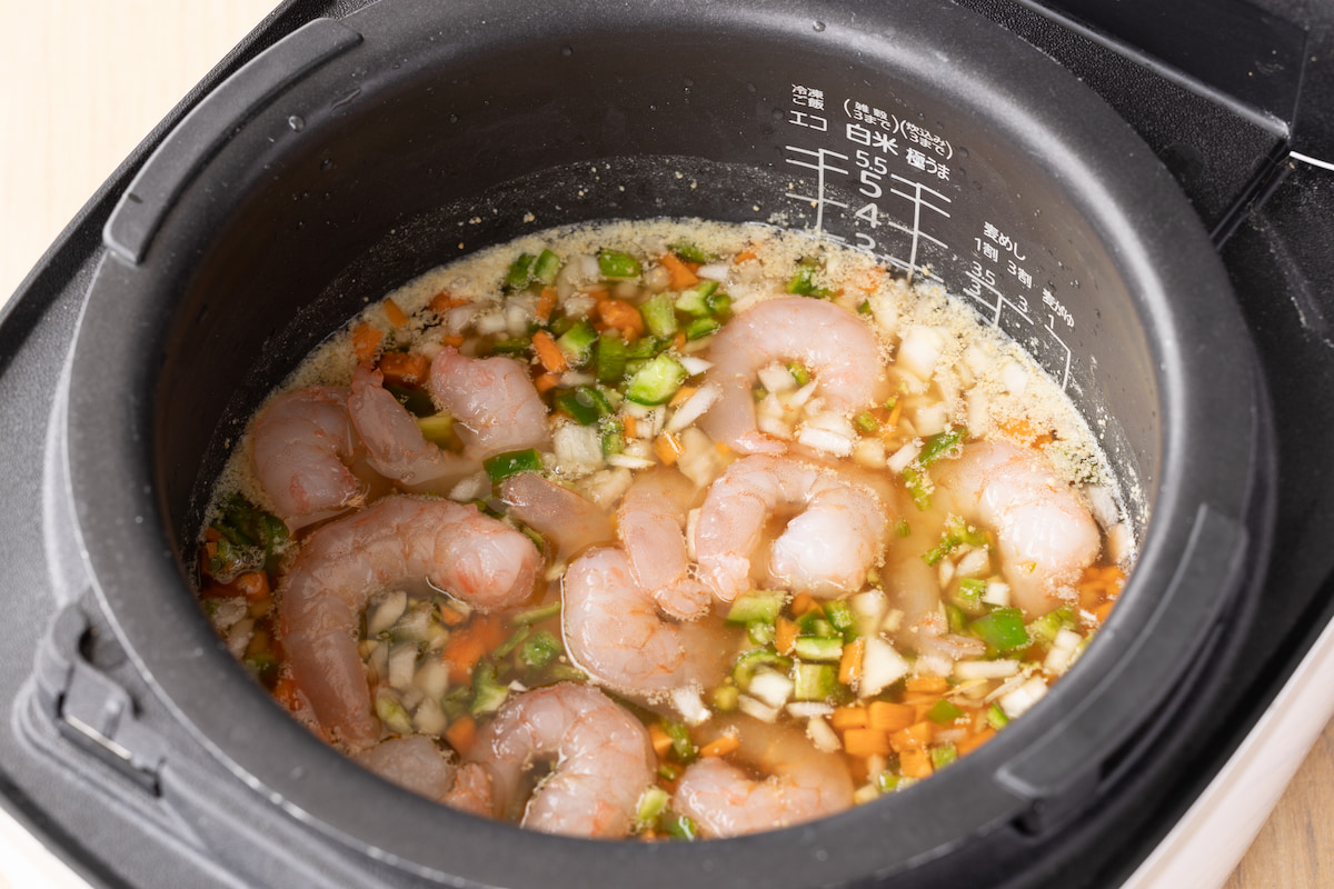 3合炊き炊飯器で！ えびピラフ