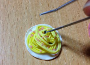 100均の小麦粘土で作品を作ったのですが、カビが生えてしまいま- Yahoo!知恵袋