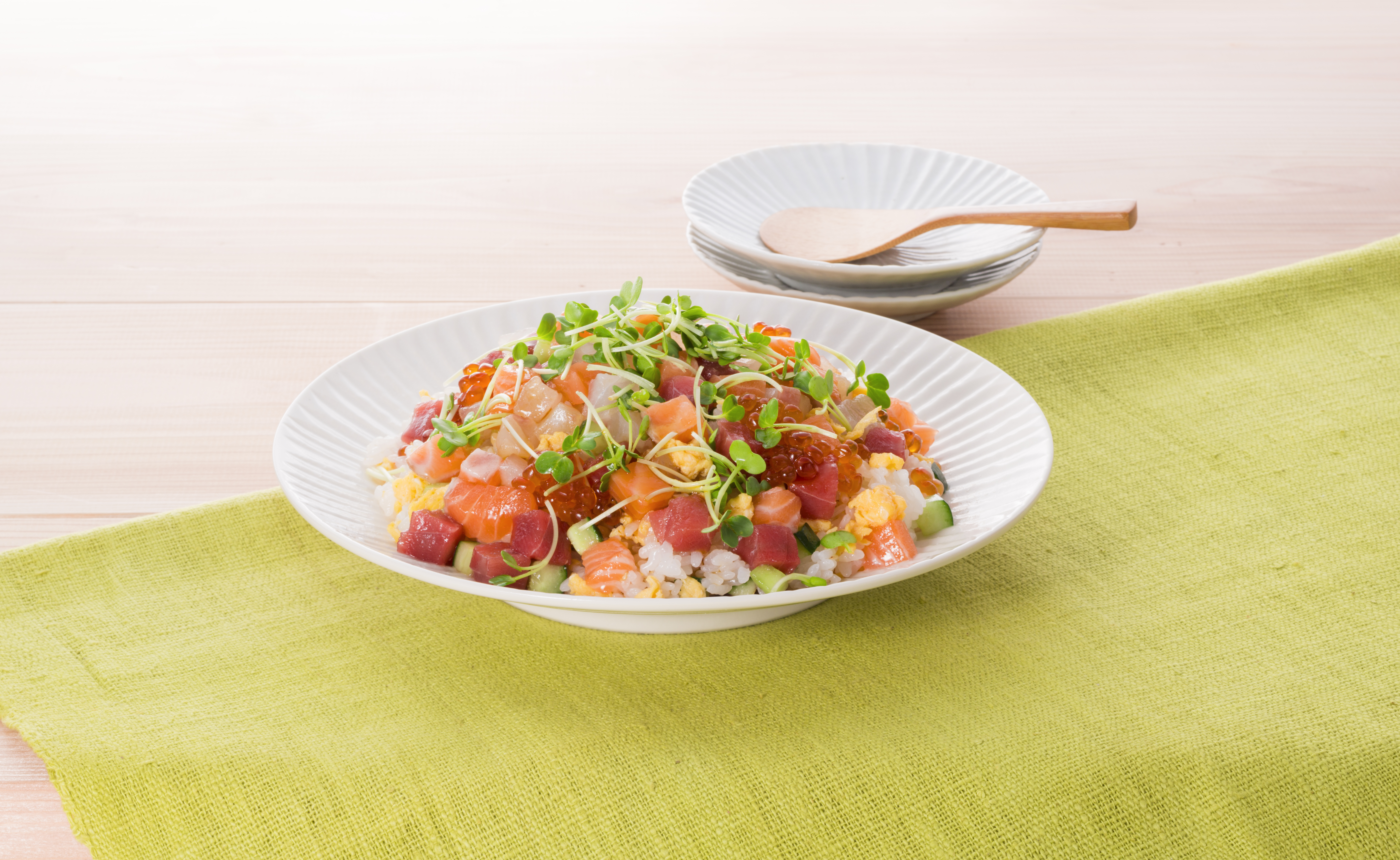 いつもありがとうございます😊 毎年恒例のどんたくの恵方巻は、 お持ち帰りでも人気の天むす🦐 今年の恵方は『西南西』です。ぷりっぷりのえび天がなんと 2本入っています！ 節分の日限定の特別な恵方巻です。 通常、天むす2本で880円のところ 当日限定で850円にて販売し