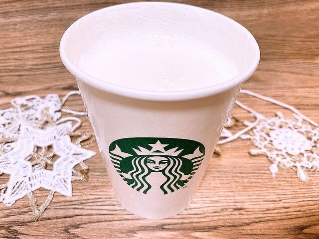 スタバの裏メニュー「ホワイトチョコレート」を徹底攻略!マニア激推しのホット・アイスのカスタム4選イチオシichioshi