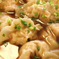 海老ワンタン 皮から手作り もちもちの皮 中の海老ぷりぷり