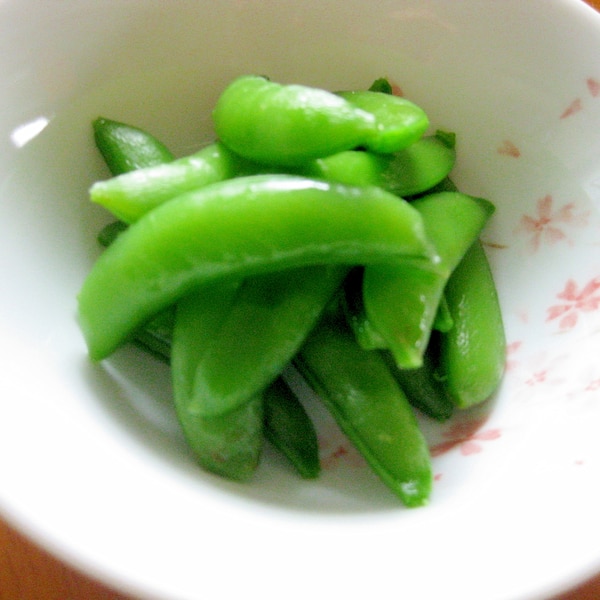 スナップエンドウとタマネギのソテ