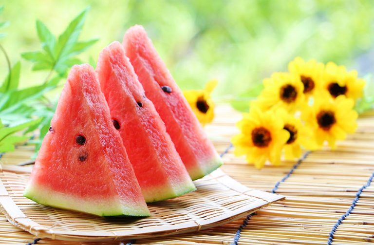 カルディ・実食レポ 飲むスイカってどんな味？100％スイカジュース＆シロップを厳選夏にぴったりのおすすめアレンジレシピも！るるぶ&more