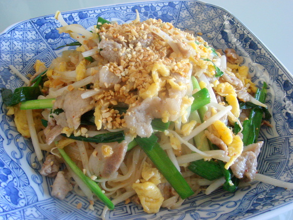 気軽にタイ風焼きそば♪パッタイ麺
