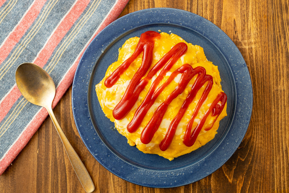 週末簡単ランチ♪炊飯器で1発！トマト缶でウィンナーとコーンのトマトピラフオムライス♪おにゃオフィシャルブログ「食べて痩せて若返るパーフェクトダイエット」Powered by Ameba