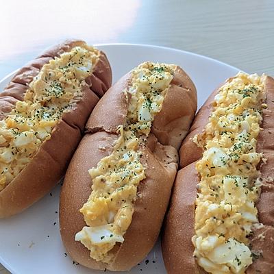 コッペパンでサンドウィッチ - マイティの Awesome Cooking