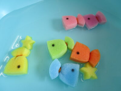 夏にぴったり！金魚すくい〜幅広い年齢で楽しめる手作りおもちゃ〜保育と遊びのプラットフォーム ほいくる