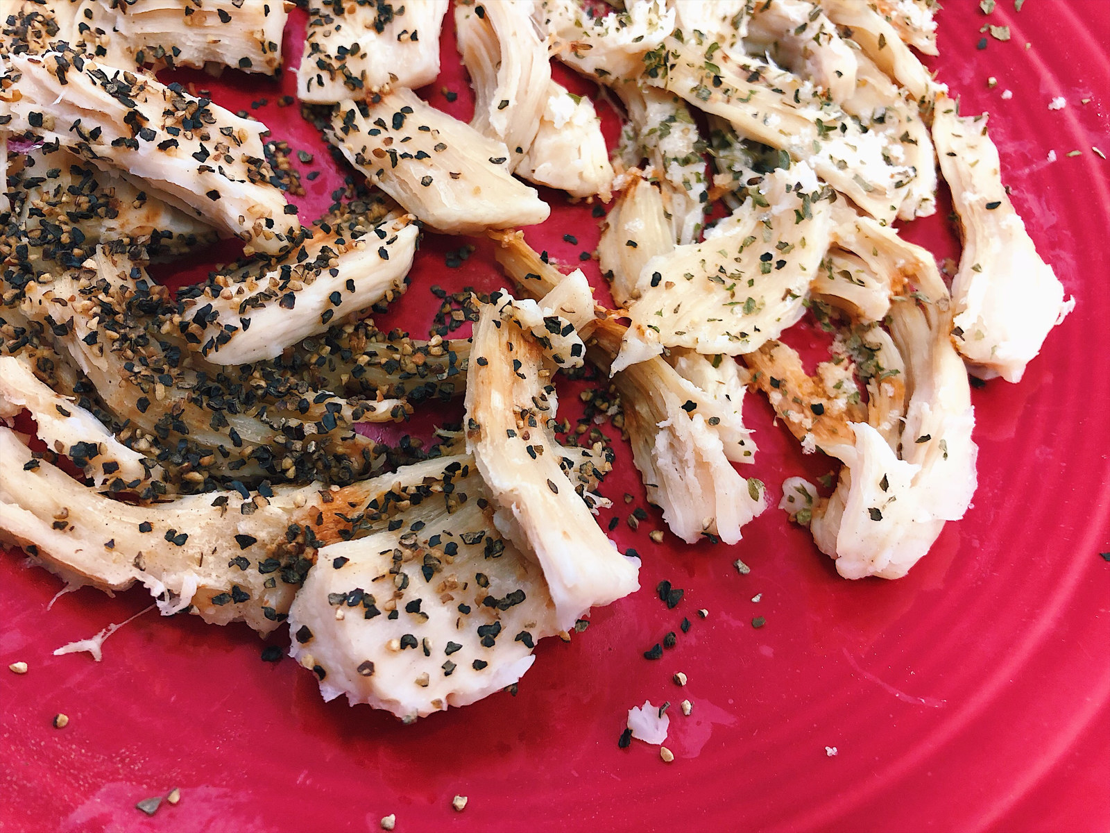 ハーブサラダチキンで簡単カプレーゼ