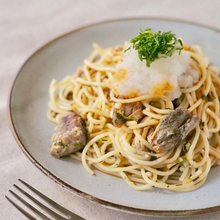 鯖のトマトクリームパスタ