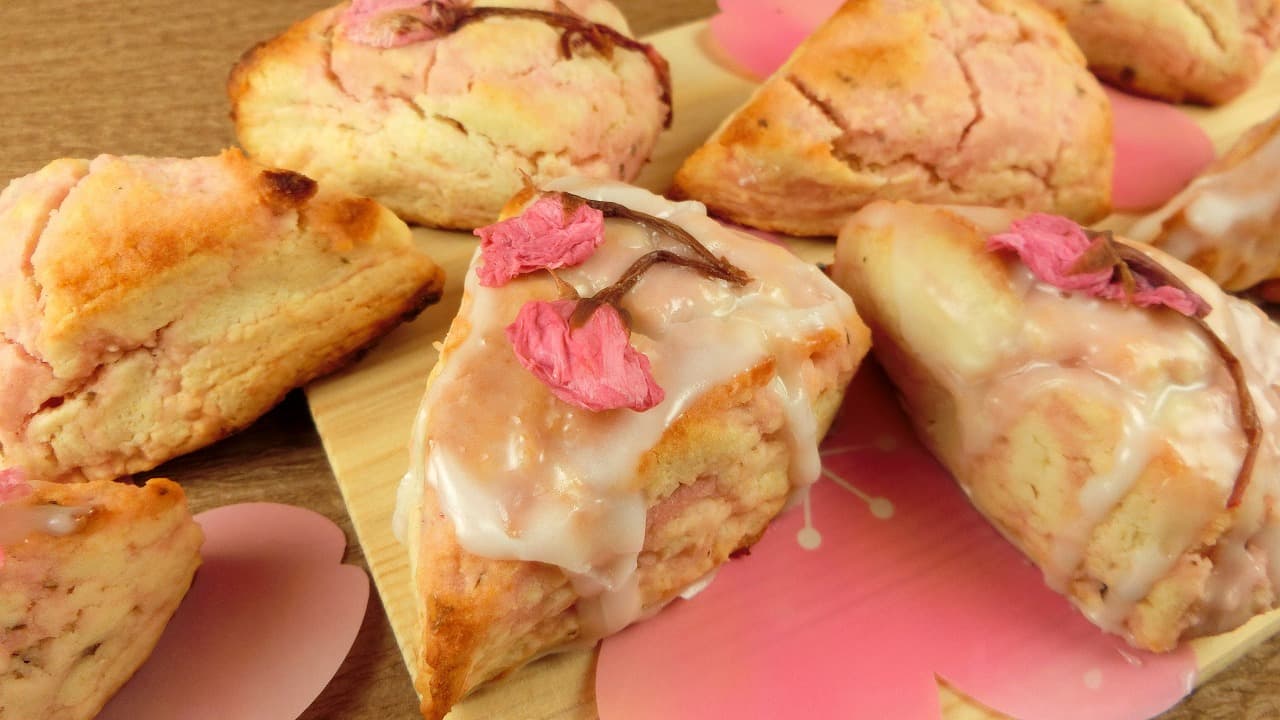 オーブンなし☆ スタバ風スコーンの作り方☆ホットケーキミックスで簡単!バターなしだよ♪