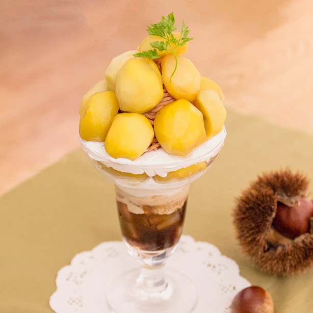 よーじやカフェ9月4日 木 ~今年のよーじやは”青い栗パフェ”!大人気”顔パフェ”をはじめ、ロールケーキやパスタなど秋メニューが季節限定で登場