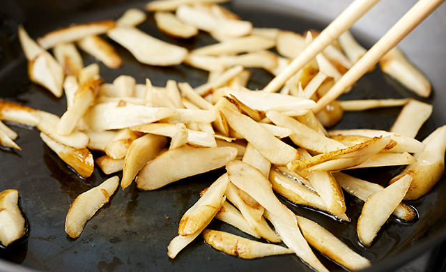 ごぼうはどのように冷凍したら良い？保存手順とおいしく食べるレシピを紹介ピエトロラジオ「いただきます！」を楽しくするwebマガジン