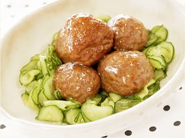 お弁当に彩りプラス・肉団子ときゅうり