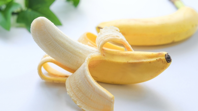 バナナ ひと手間加えれば10日ほど長持ち！あの部分をカットするだけ？「バナナの上手な保管方法」ヨガジャーナルオンライン