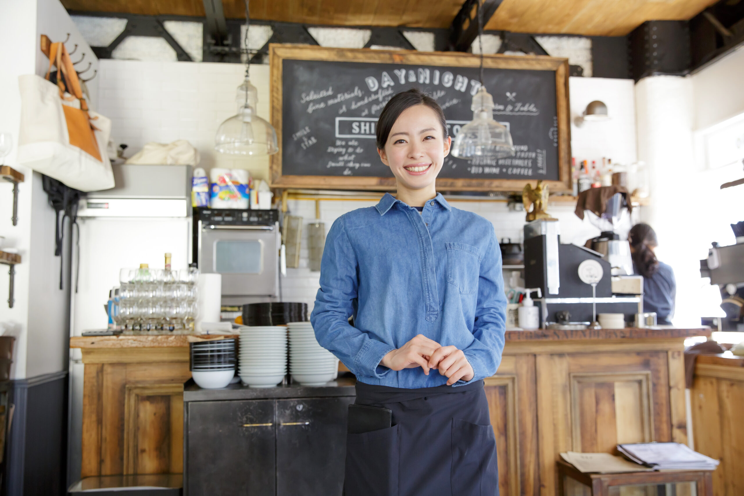飲食店の接客業なら知っておくべき基本のコト 外国人にもおすすめ販売・接客・サービス業で働くメリットとポイント販売・接客・サービスTOPICお役立ち情報派遣・アルバイト・転職はグロップ GROP で。地域に根ざしたお仕事を地域・職種・希望条件から
