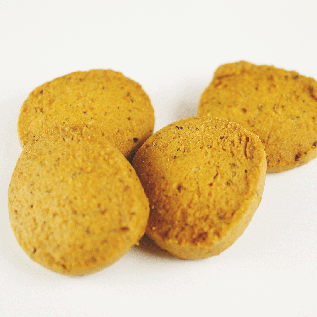 ハーブをちりばめた、真っ白いクッキー – 健康茶とハーブティーの専門店「六花」