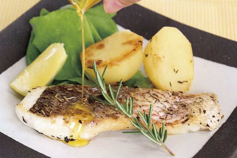 鯛かぶとの塩焼き 、 真鯛の刺身 - 魚料理と簡単レシピ