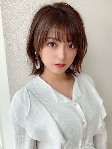 飲食店でバイトしている方に質問です。髪の毛をまとめるのは基本だと思うので- Yahoo!知恵袋