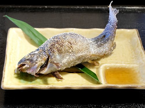 ニジマスの塩焼き 大人気佐久漁業協同組合