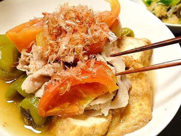 万願寺とうがらしと豚バラ肉の甘辛炒めひよこ食堂