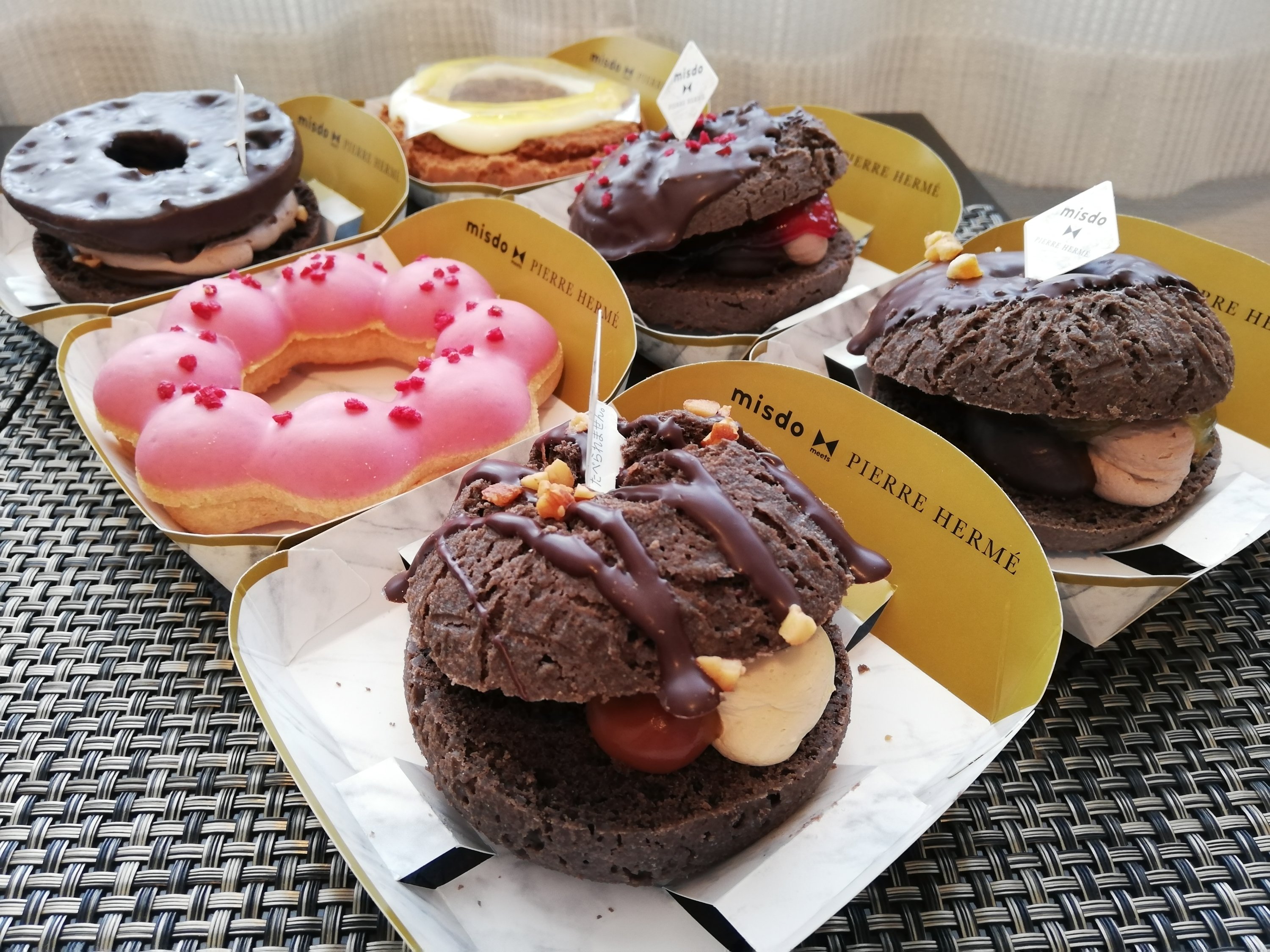 ミスド×エルメの華やかなコラボドーナツ！全6種類Mister Donut @全国 - Laid Back Picnic