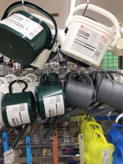 100均のペットボトルじょうろがコンパクトでおすすめ！2種類の注ぎ口で使い分けも100均アイテムで、暮らしをもっと便利に楽しむ情報メディアくらしマグネット