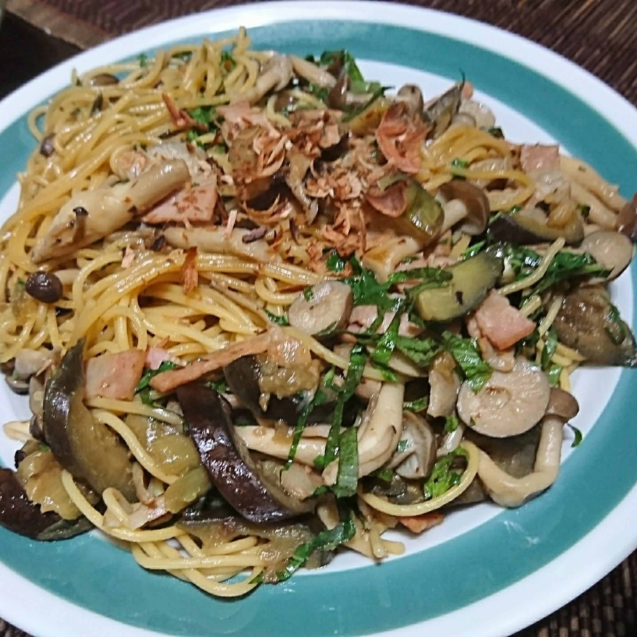 ジューシーベーコンと茄子のバター醤油炒め